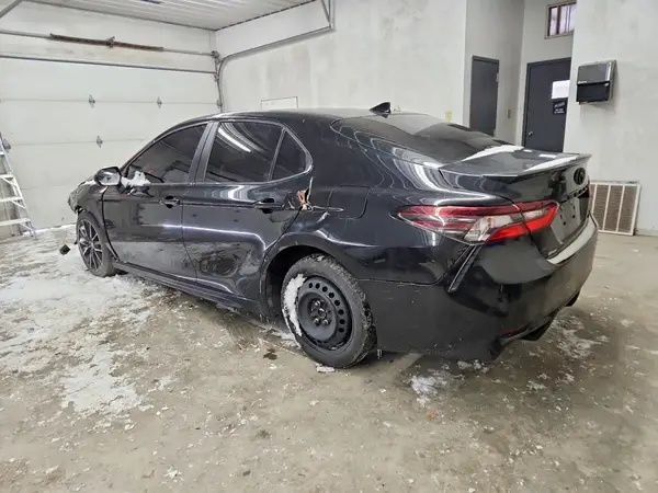 4T1G11AK0MU516886 2021 TOYOTA CAMRY - Image 2