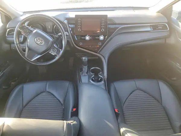 4T1G11AK0MU517634 2021 TOYOTA CAMRY - Image 8