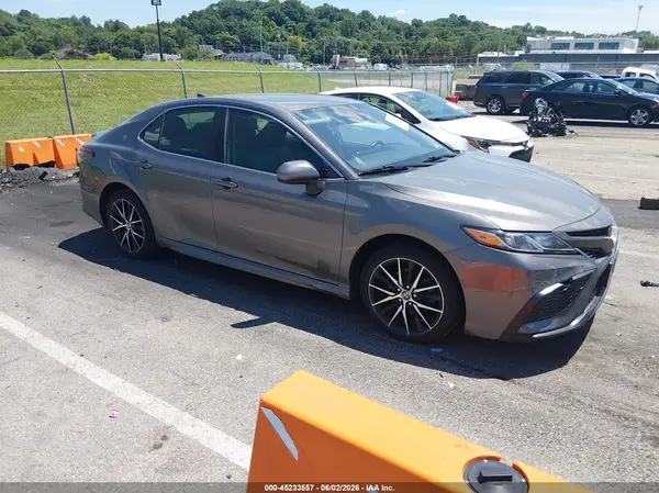 4T1G11AK0MU524535 2021 TOYOTA CAMRY - Image 1