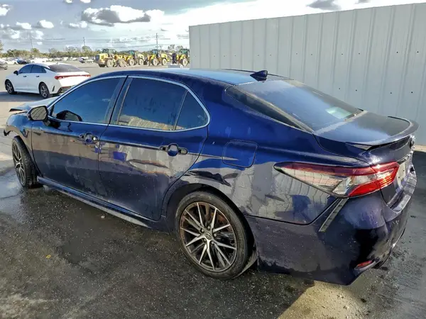 4T1G11AK0MU525460 2021 TOYOTA CAMRY - Image 2