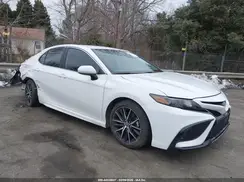 4T1G11AK0MU526107 2021 TOYOTA CAMRY