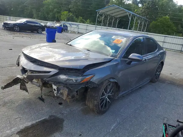 4T1G11AK0MU531954 2021 TOYOTA CAMRY - Image 1