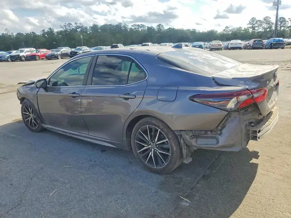 4T1G11AK0MU531954 2021 TOYOTA CAMRY - Image 2