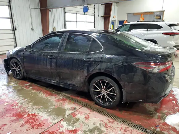 4T1G11AK0MU533011 2021 TOYOTA CAMRY - Image 2