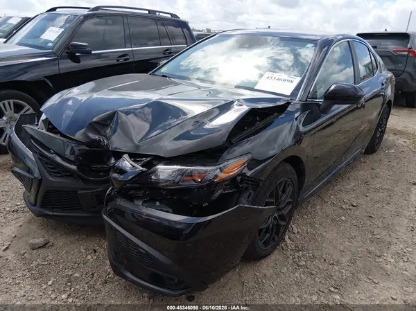 4T1G11AK0MU533381 2021 TOYOTA CAMRY - Image 2