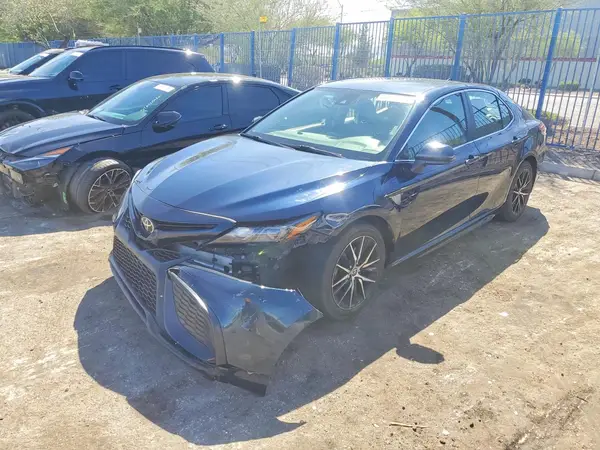 4T1G11AK0MU534949 2021 TOYOTA CAMRY - Image 1
