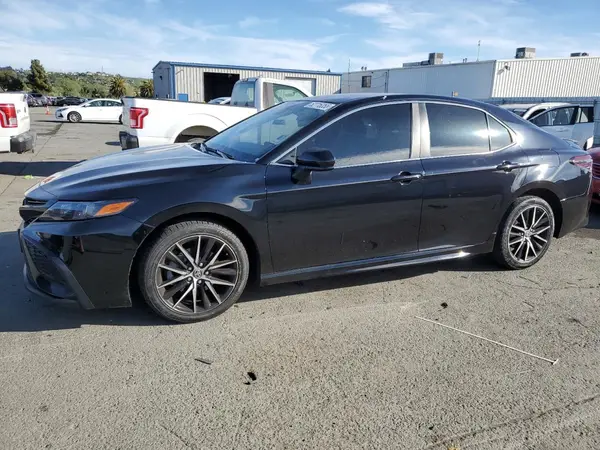4T1G11AK0MU542033 2021 TOYOTA CAMRY - Image 1