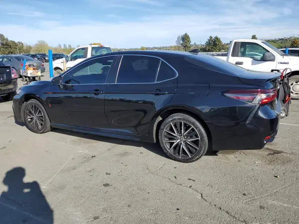 4T1G11AK0MU542033 2021 TOYOTA CAMRY - Image 2