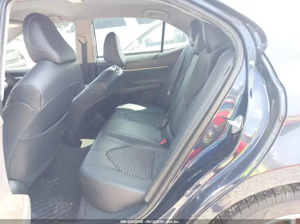 4T1G11AK0MU544848 2021 TOYOTA CAMRY - Image 8