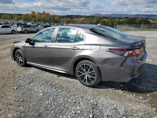 4T1G11AK0MU547703 2021 TOYOTA CAMRY - Image 2