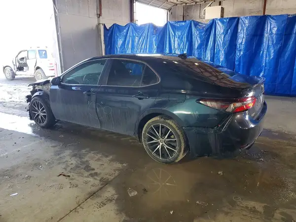 4T1G11AK0MU553873 2021 TOYOTA CAMRY - Image 2
