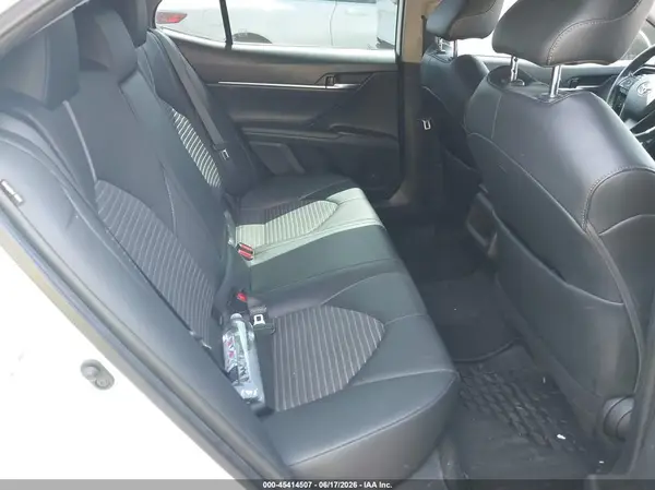 4T1G11AK0MU556336 2021 TOYOTA CAMRY - Image 8