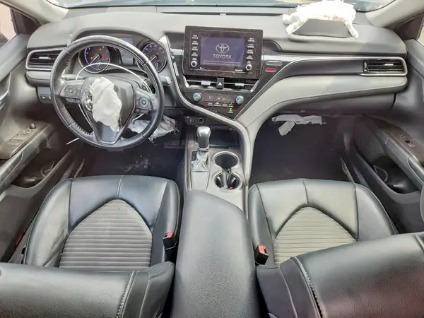 4T1G11AK0MU556496 2021 TOYOTA CAMRY - Image 8