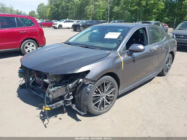 4T1G11AK0MU557776 2021 TOYOTA CAMRY - Image 2
