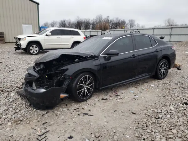 4T1G11AK0MU561049 2021 TOYOTA CAMRY - Image 1