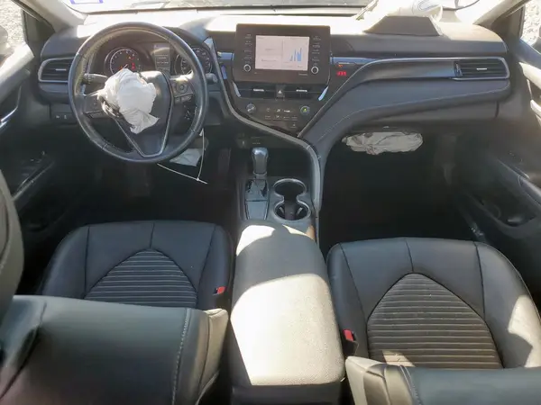 4T1G11AK0MU562895 2021 TOYOTA CAMRY - Image 8