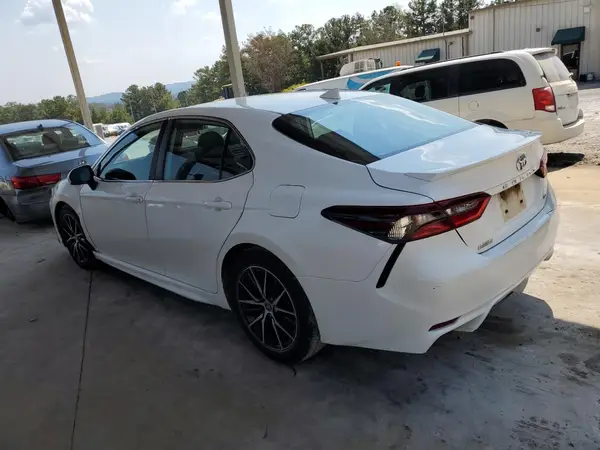 4T1G11AK0MU568096 2021 TOYOTA CAMRY - Image 2