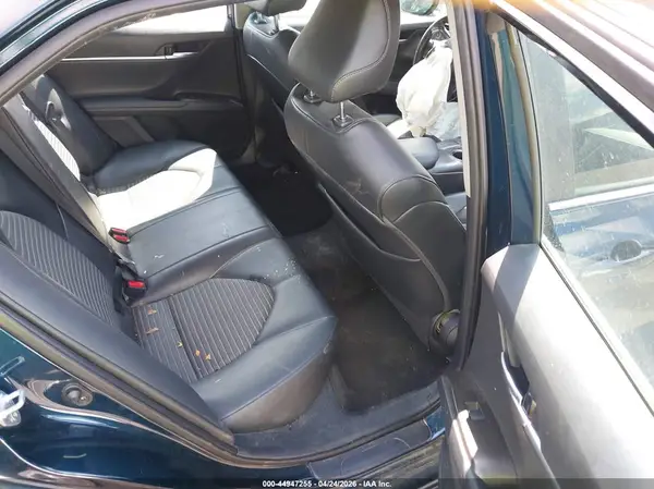 4T1G11AK0MU578935 2021 TOYOTA CAMRY - Image 8