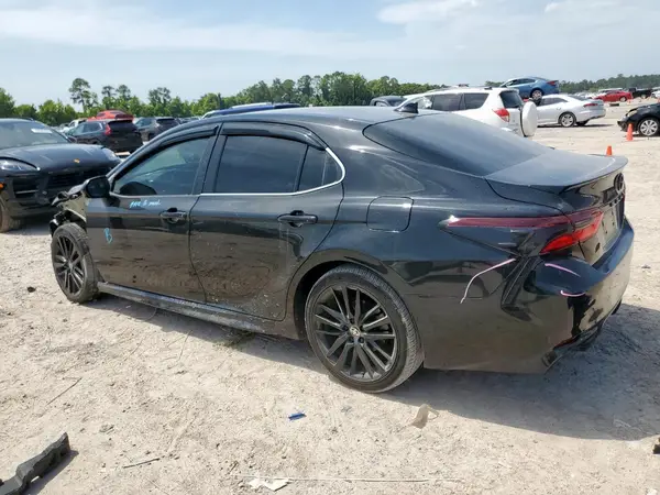 4T1G11AK0MU579647 2021 TOYOTA CAMRY - Image 2