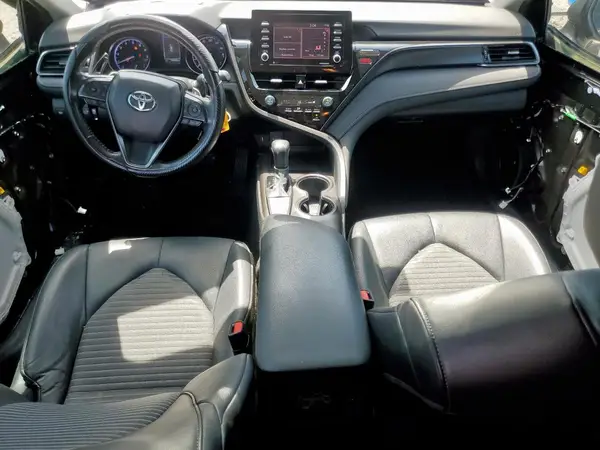 4T1G11AK0MU579647 2021 TOYOTA CAMRY - Image 8