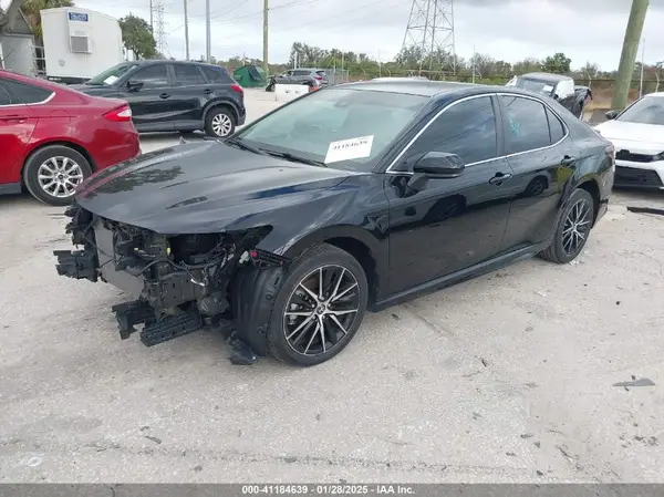 4T1G11AK0MU581219 2021 TOYOTA CAMRY - Image 2