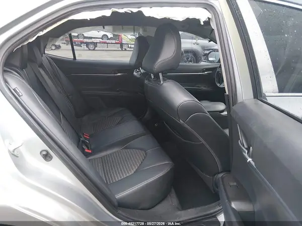 4T1G11AK0MU582533 2021 TOYOTA CAMRY - Image 8
