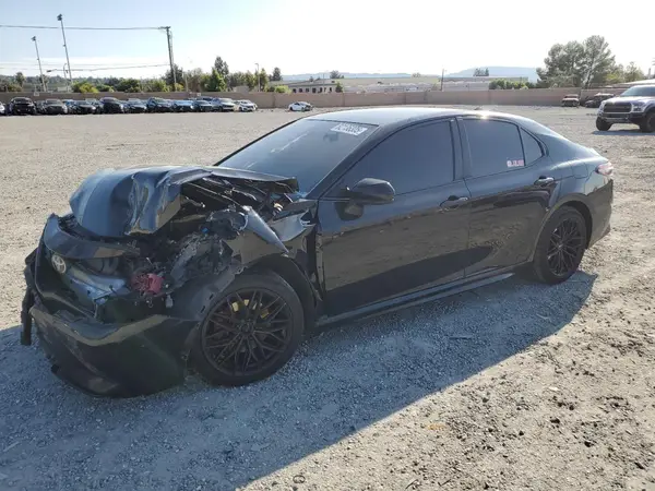 4T1G11AK0MU582791 2021 TOYOTA CAMRY - Image 1