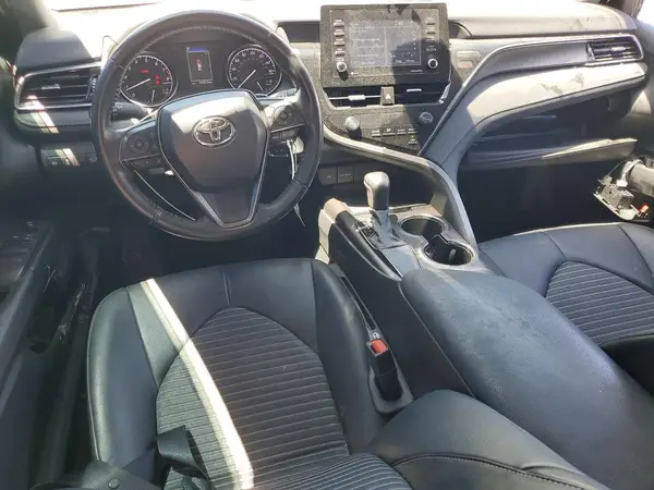 4T1G11AK0MU583293 2021 TOYOTA CAMRY - Image 8