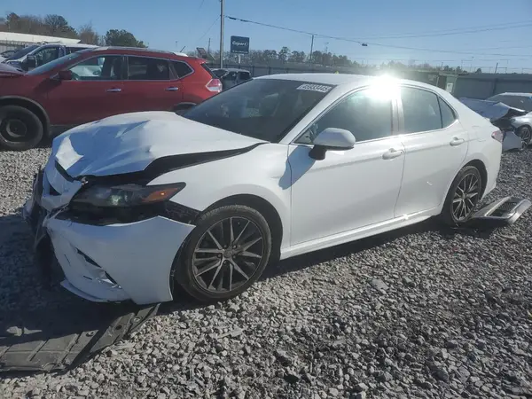 4T1G11AK0MU583844 2021 TOYOTA CAMRY - Image 1