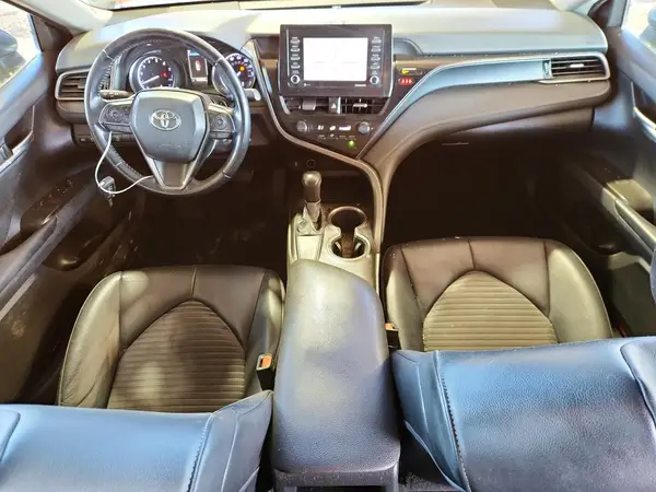 4T1G11AK0MU586260 2021 TOYOTA CAMRY - Image 8