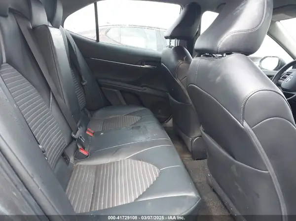 4T1G11AK0MU586968 2021 TOYOTA CAMRY - Image 8