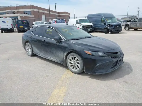 4T1G11AK0MU599834 2021 TOYOTA CAMRY - Image 1