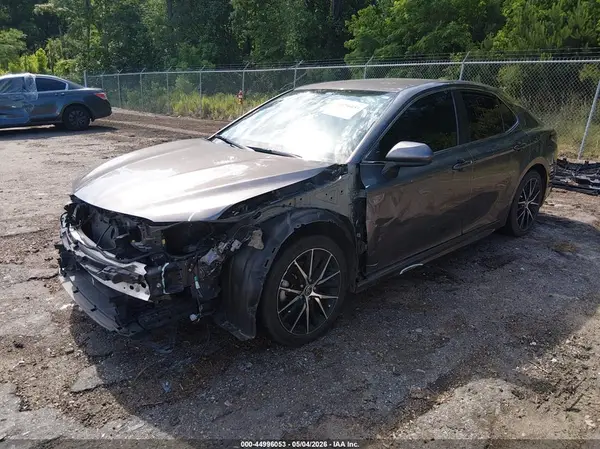 4T1G11AK0MU603249 2021 TOYOTA CAMRY - Image 2