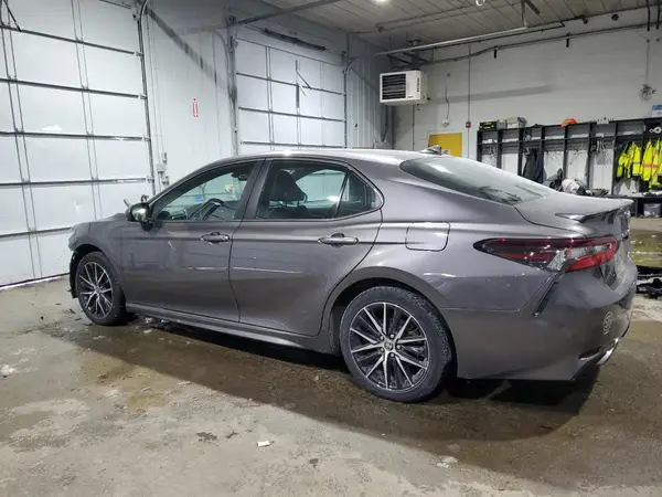 4T1G11AK0MU606409 2021 TOYOTA CAMRY - Image 2