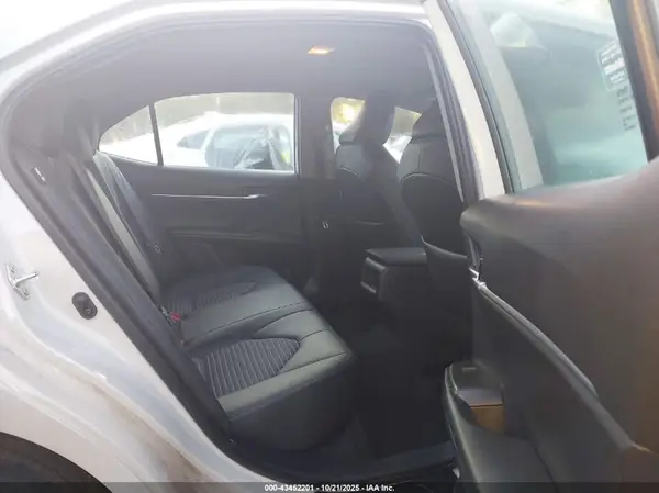 4T1G11AK0NU011996 2022 TOYOTA CAMRY - Image 8
