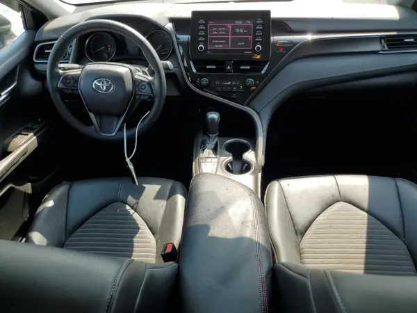 4T1G11AK0NU028636 2022 TOYOTA CAMRY - Image 8