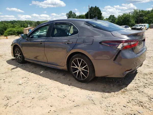 4T1G11AK0NU044948 2022 TOYOTA CAMRY - Image 2