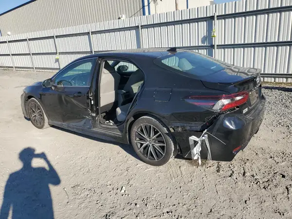 4T1G11AK0NU045534 2022 TOYOTA CAMRY - Image 2