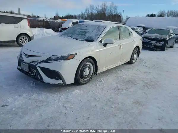 4T1G11AK0NU046456 2022 TOYOTA CAMRY - Image 2