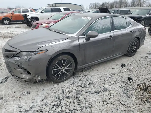 4T1G11AK0NU051172 2022 TOYOTA CAMRY - Image 1