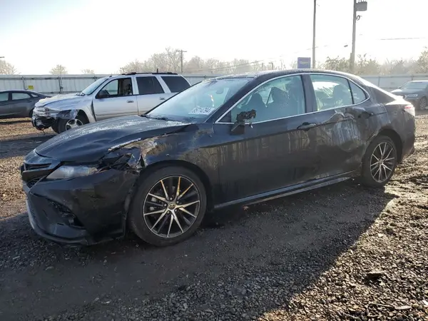 4T1G11AK0NU052886 2022 TOYOTA CAMRY - Image 1