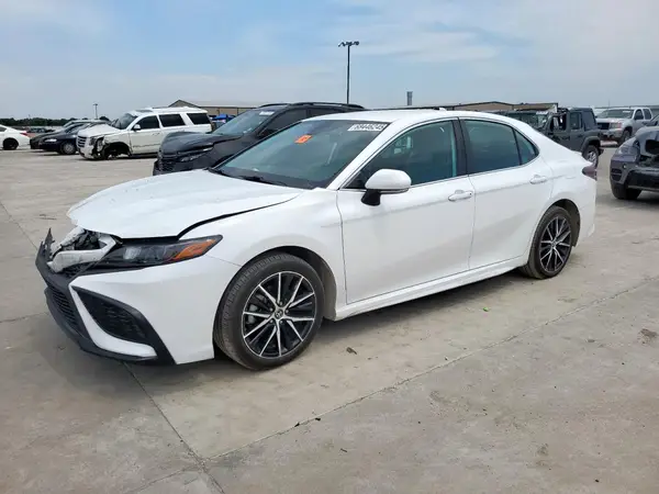 4T1G11AK0NU059434 2022 TOYOTA CAMRY - Image 1