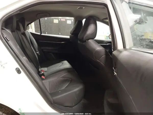 4T1G11AK0NU064343 2022 TOYOTA CAMRY - Image 8
