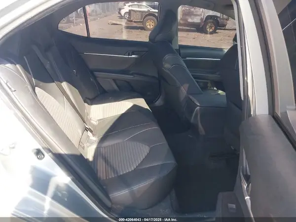 4T1G11AK0NU069140 2022 TOYOTA CAMRY - Image 8