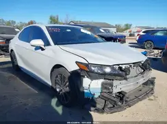 4T1G11AK0NU076203 2022 TOYOTA CAMRY