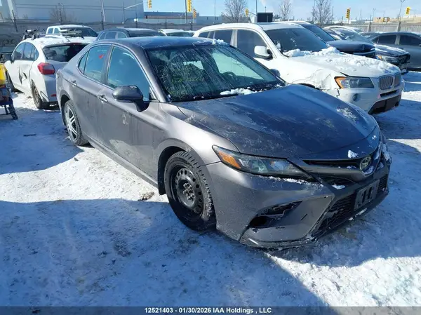 4T1G11AK0NU627276 2022 TOYOTA CAMRY - Image 1