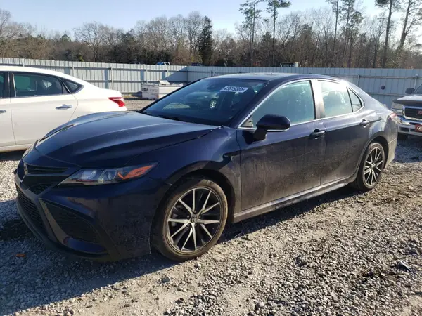 4T1G11AK0NU638746 2022 TOYOTA CAMRY - Image 1