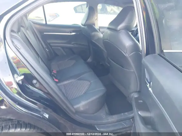 4T1G11AK0NU650797 2022 TOYOTA CAMRY - Image 8