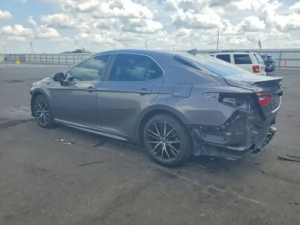 4T1G11AK0NU652226 2022 TOYOTA CAMRY - Image 2