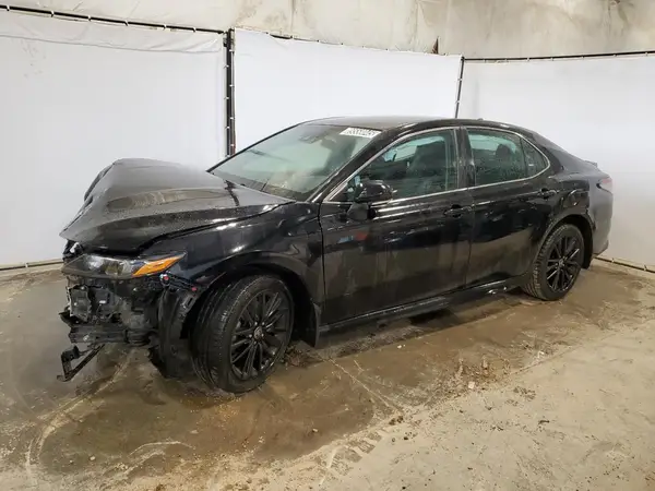 4T1G11AK0NU656244 2022 TOYOTA CAMRY - Image 1